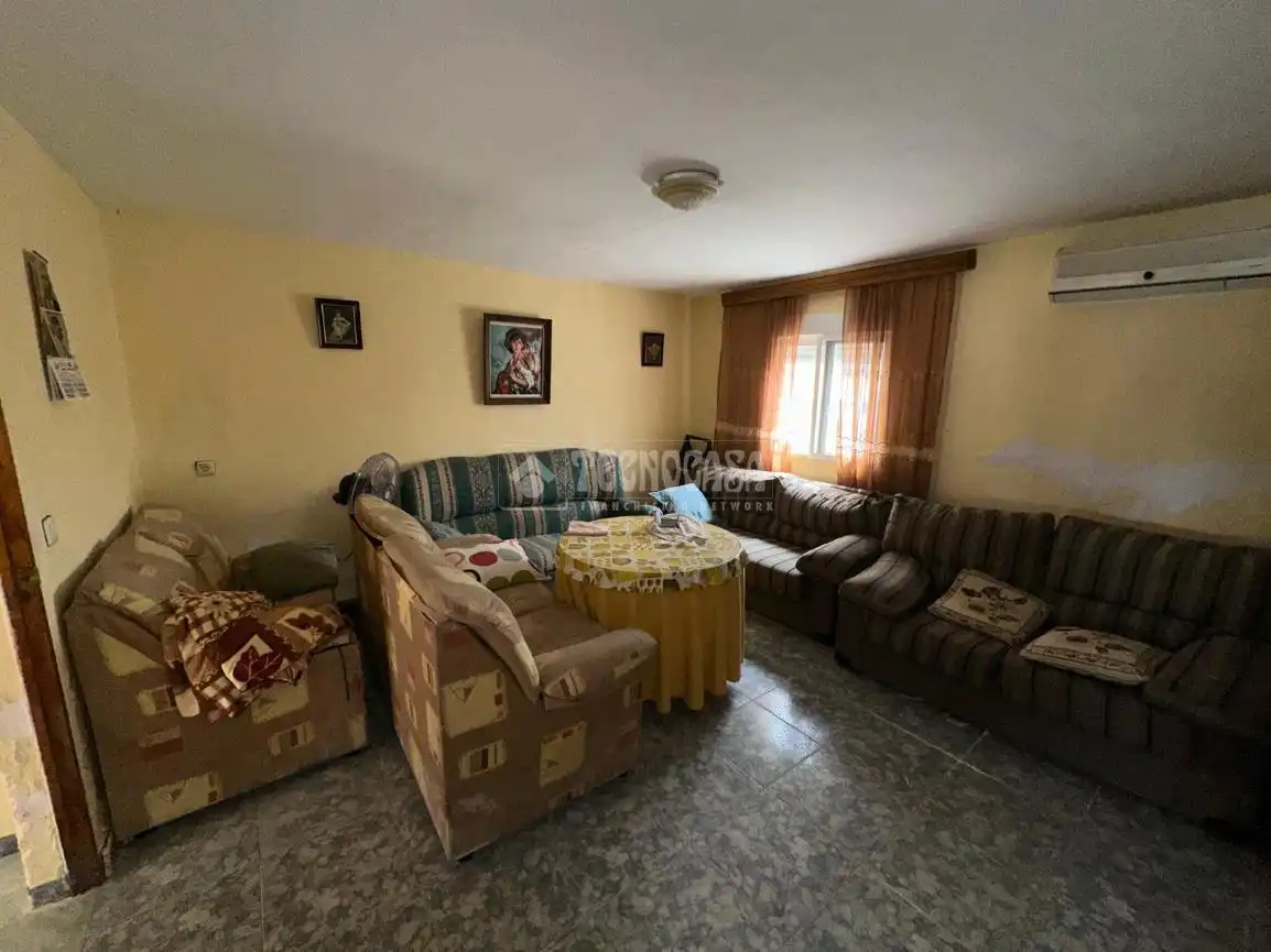 Living room of Houses for sale in Espeluy  with Air Conditioner and Heating