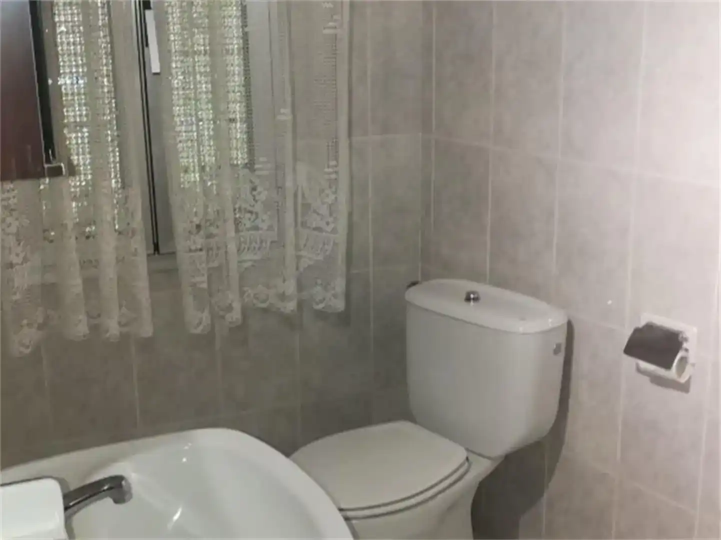 Baño de Casa adosada en venta en Fuenteguinaldo con Trastero y Amueblado