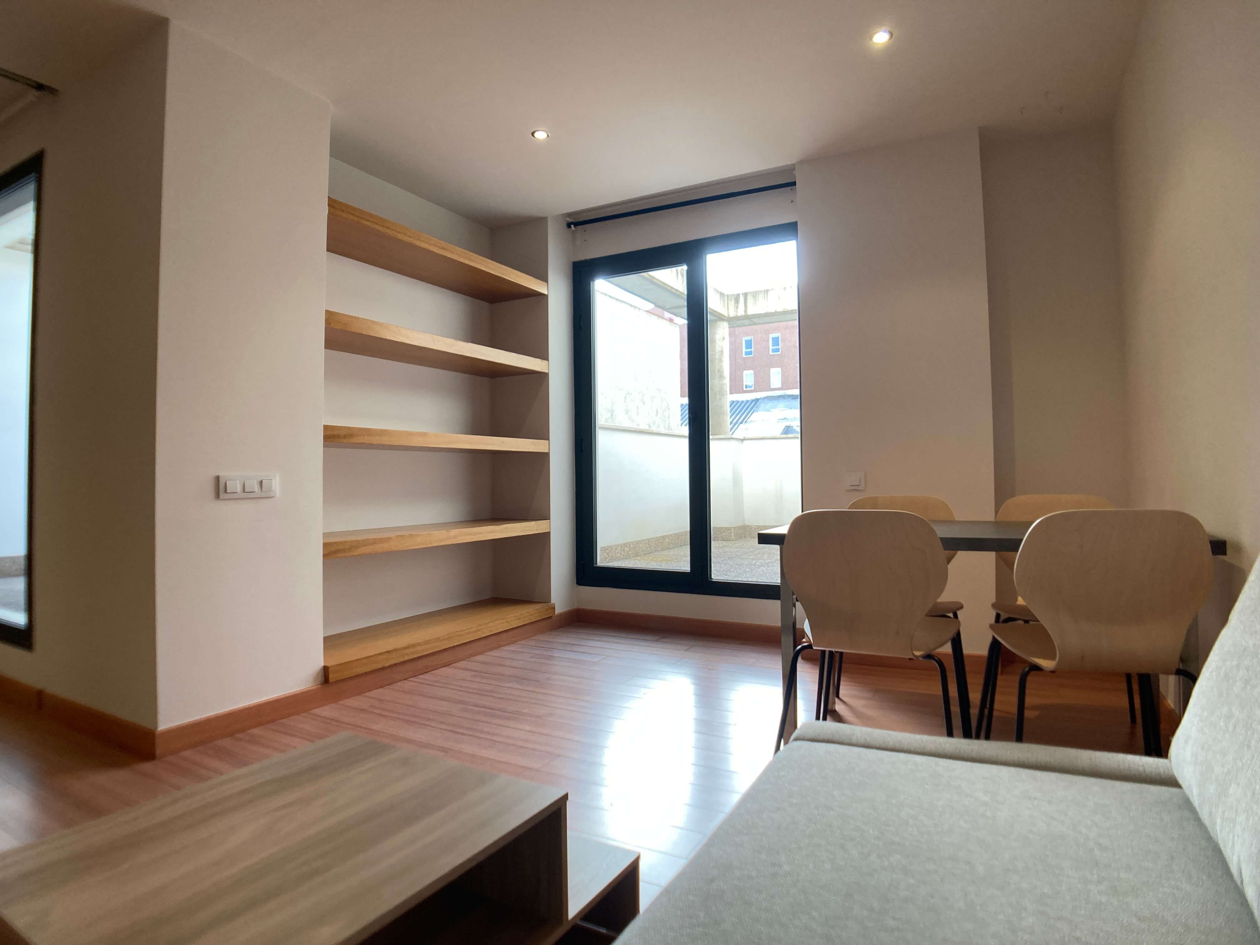 Flat to rent in Calle de Tomás Bretón, Delicias