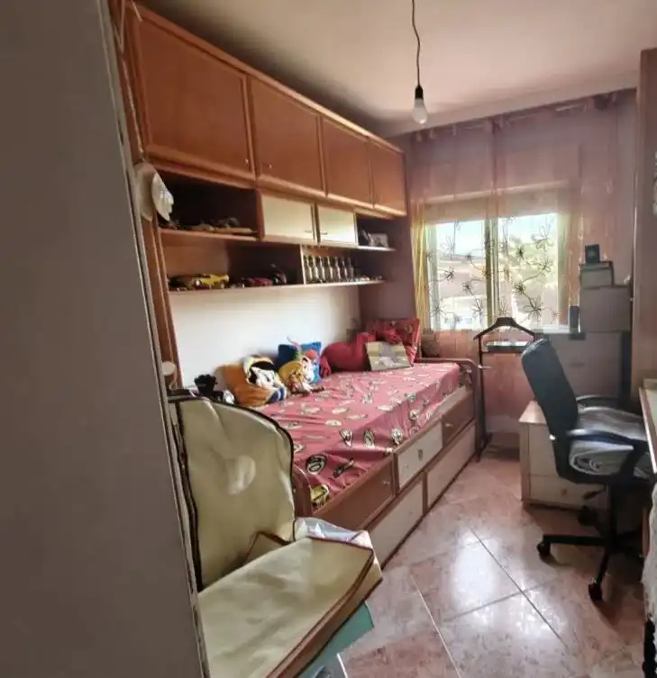 Dormitori de Casa o xalet en venda en Casarrubios del Monte amb Aire condicionat i Jardí privat