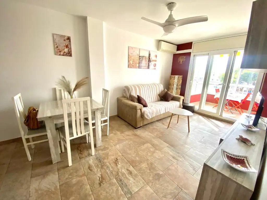 Piso en venta en Sector Poblat Tipic/Av.Principal, imagen 2