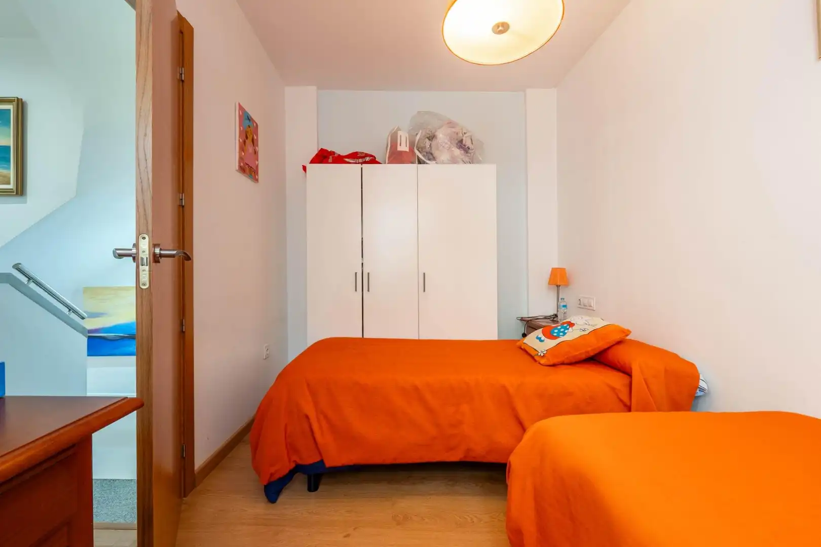 Dormitori de Casa o xalet en venda en Granada amb Calefacció, Terrassa i Traster