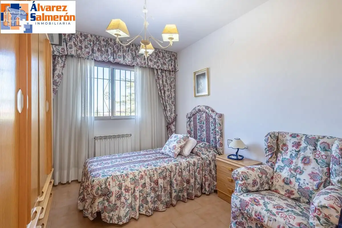 Detached house with pool for sale in Calle de la Encina, imagen 17