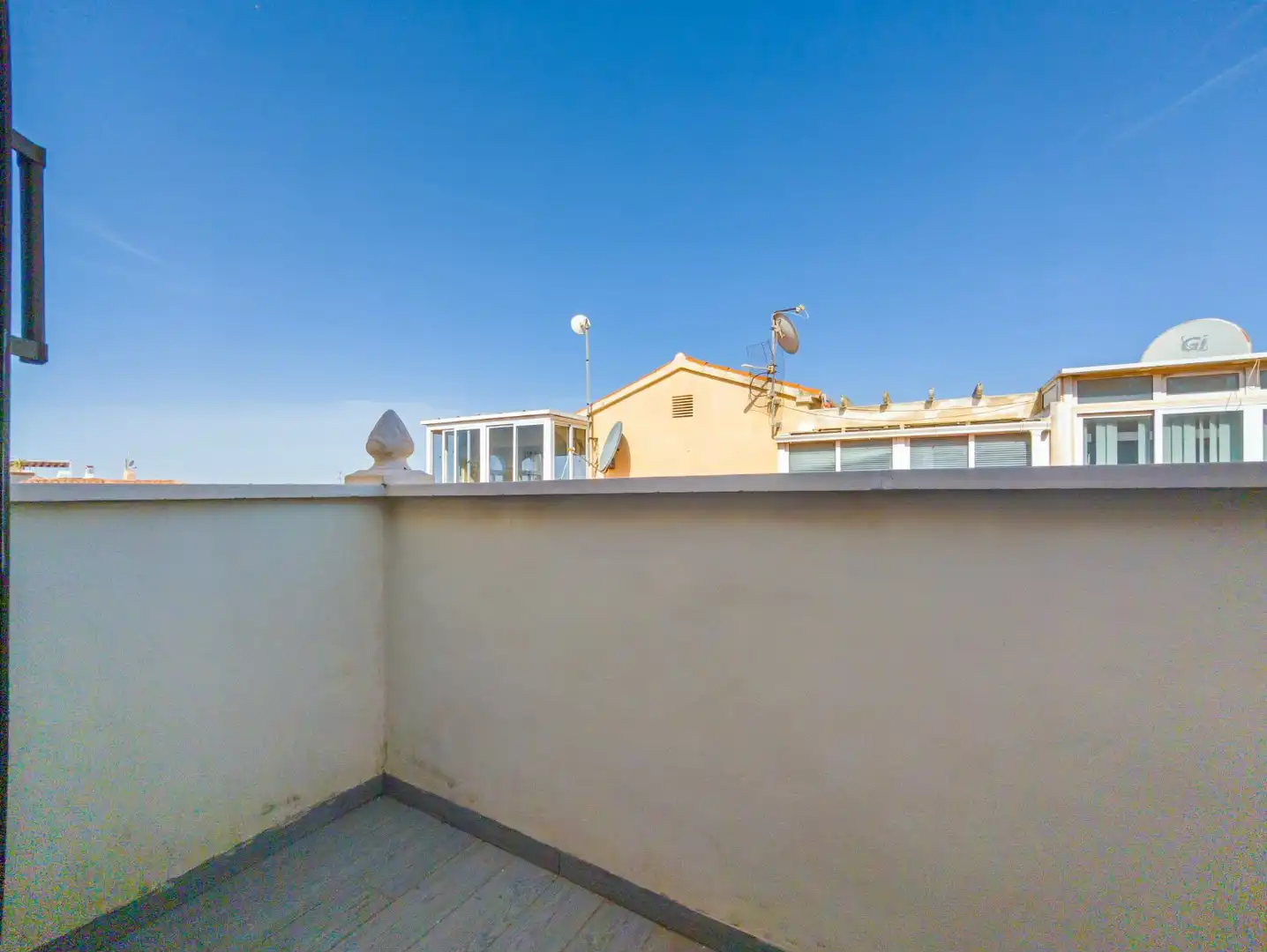 Flat with pool for sale in Calle Miguel Ángel 43, imagen 4