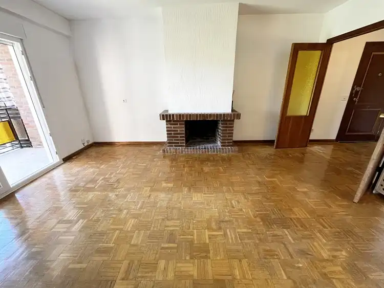 Sala d'estar de Pis de lloguer en Galapagar amb Calefacció, Parquet i Terrassa