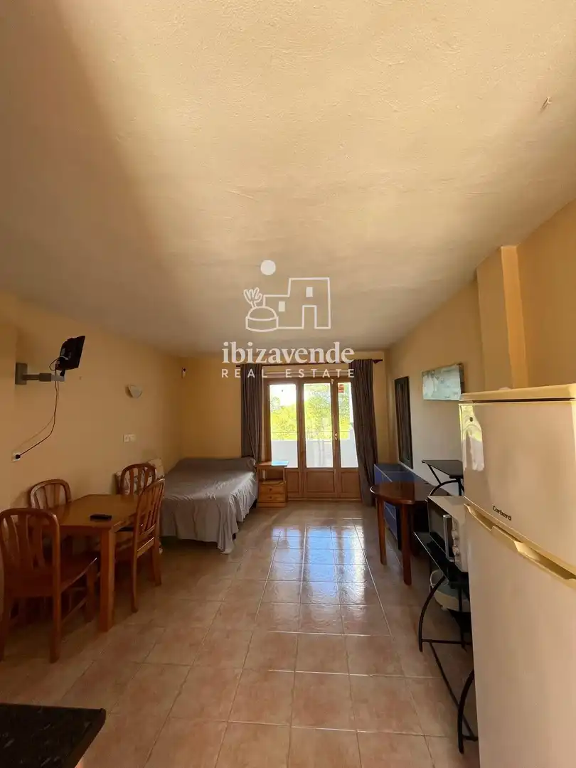 Jardín de Piso de alquiler en Sant Joan de Labritja con Piscina, Amueblado y Piscina comunitaria