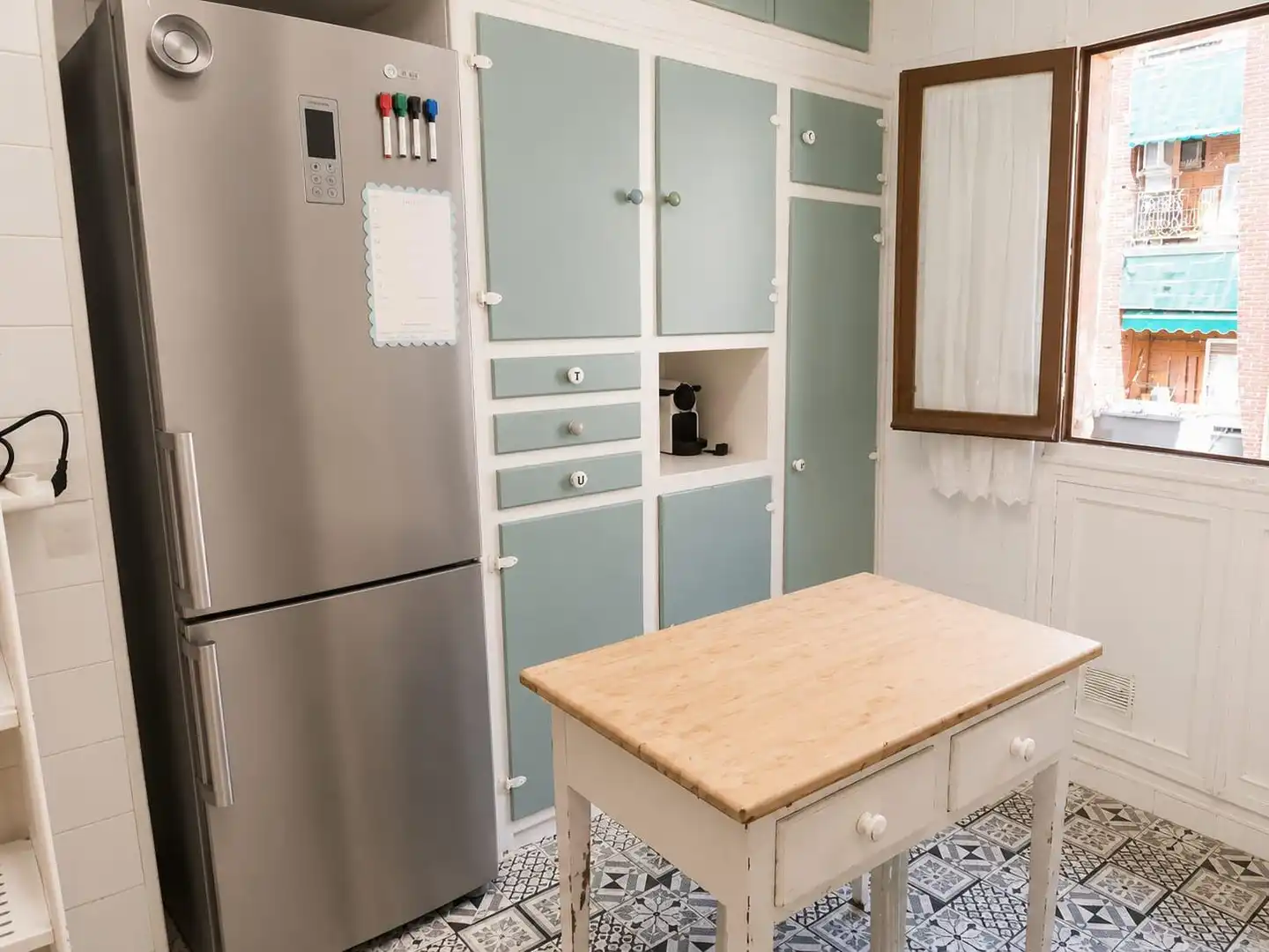 Cocina de Piso en venta en Madrid con Calefacción y Balcón