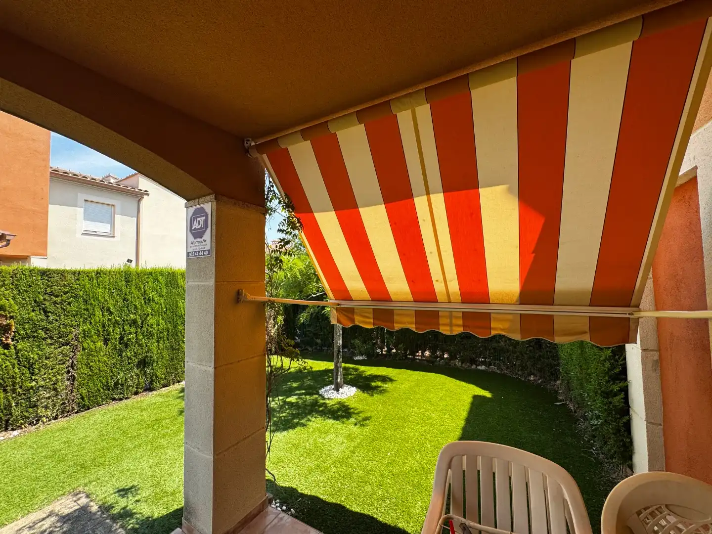 Casa pareada con piscina en venta en Carrer mont-roig de Sió 13, imagen 4