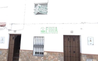 Vista exterior de Pis en venda en Segura de León amb Aire condicionat i Terrassa