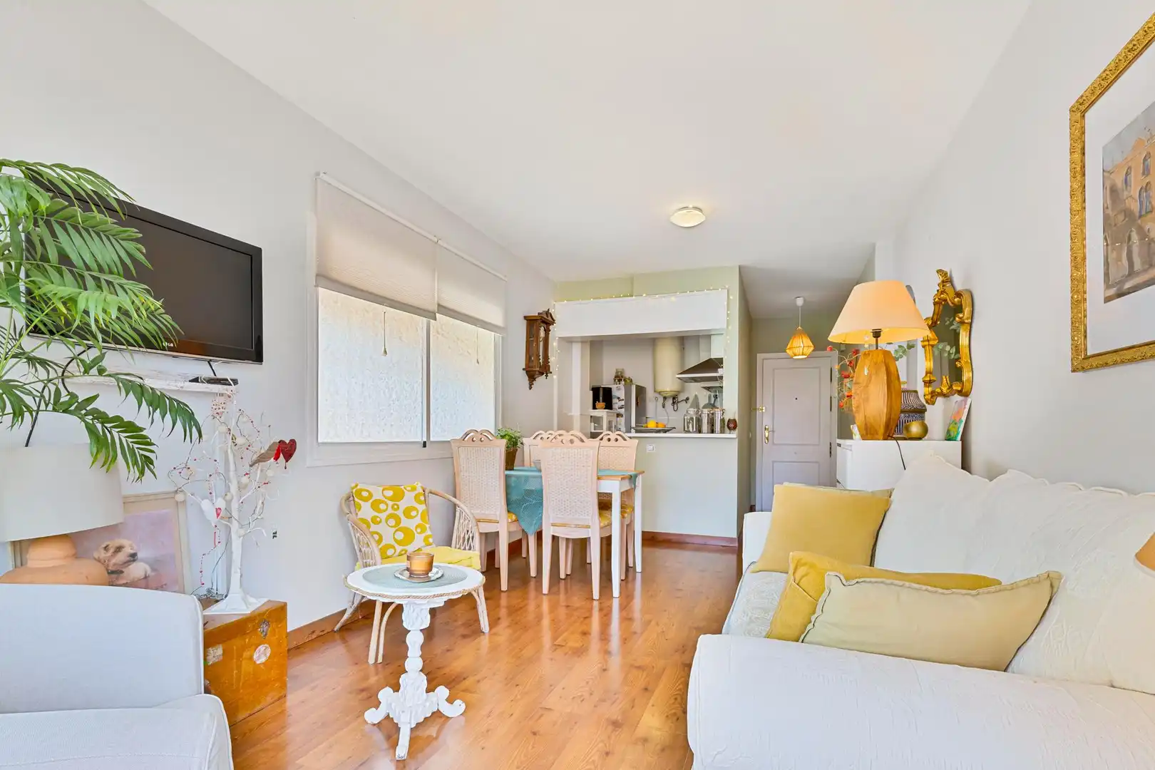 Living room of Apartments for sale in Fuengirola  with Air Conditioner, Heating and Parquet flooring