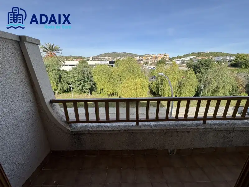 Casa adosada en venta en Roda de Berà