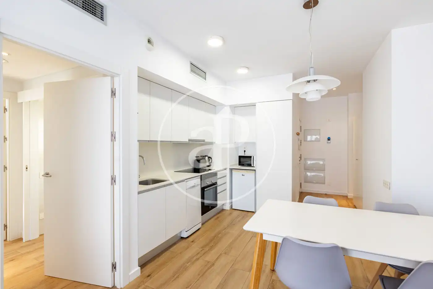 Kitchen of Flat for sale in Barcelona  with Air Conditioner, Heating and Community pool