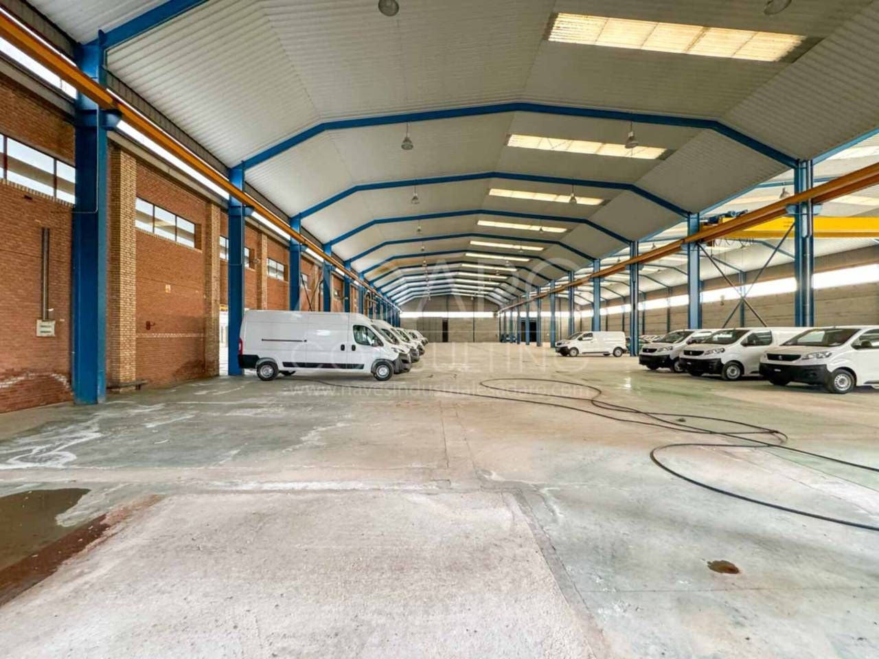 Nau industrial de lloguer en Olías del Rey amb Alarma