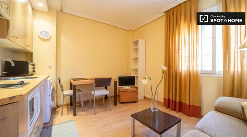 Foto 3 de Apartament per a compartir a Estación - Parque O'Donnell, Madrid