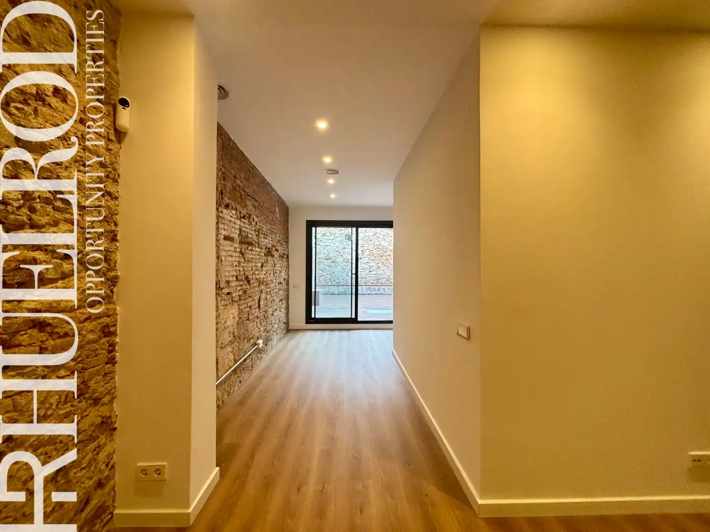 Ground floor for sale in Badalona  with Air Conditioner, Heating and Parquet flooring