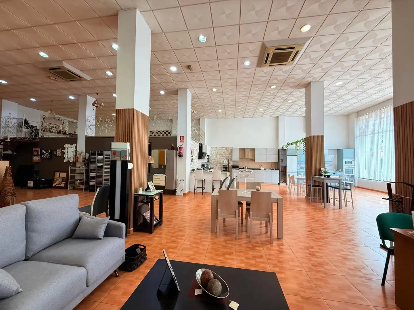 Local comercial en venta en Avenida FABRIQUILLA DE LA (P), imagen 7