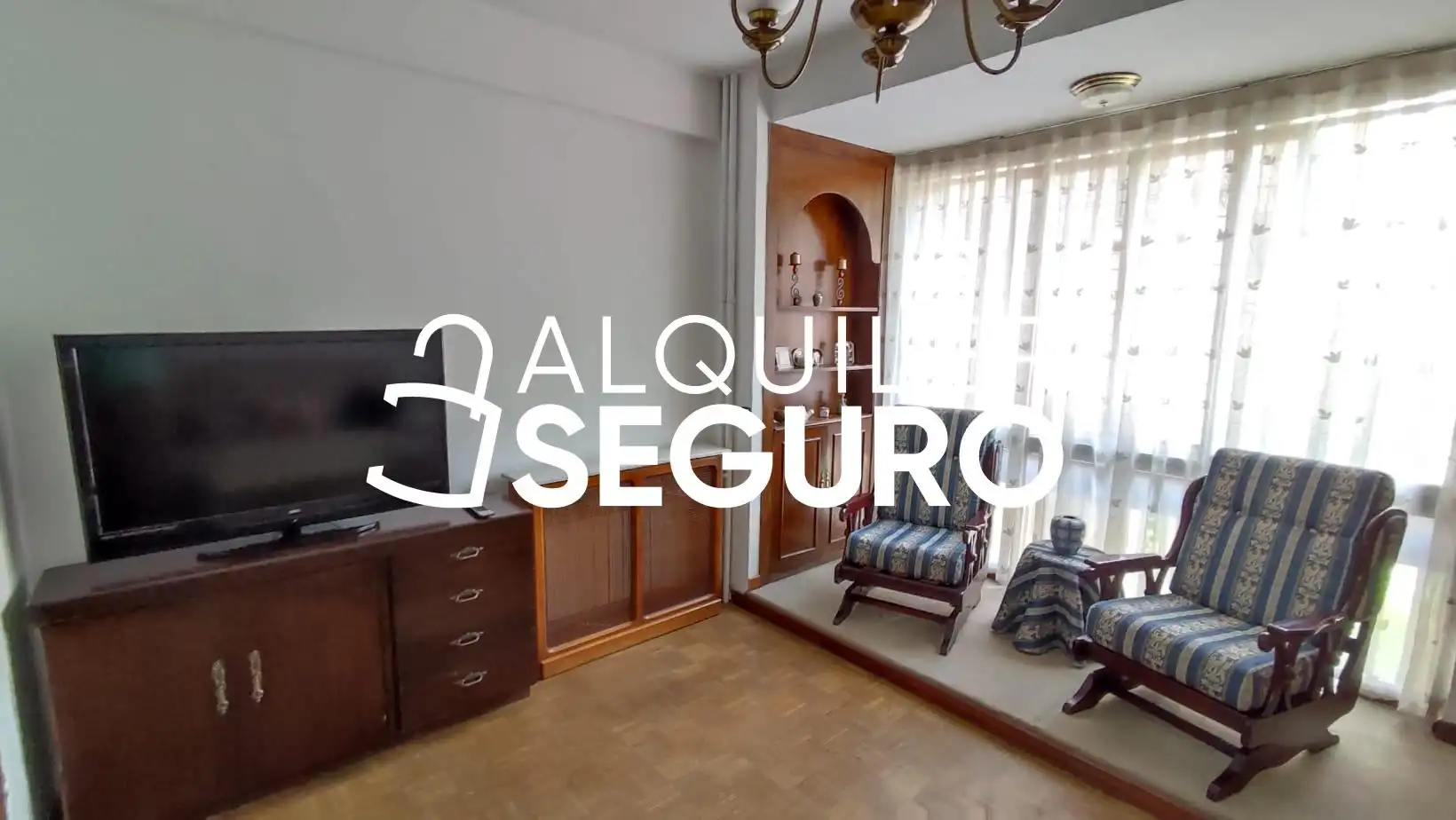 Sala d'estar de Pis de lloguer en Madrid amb Calefacció i Moblat