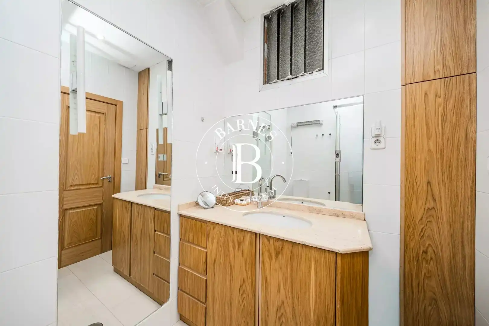 Baño de Piso en venta en Madrid con Aire acondicionado y Calefacción