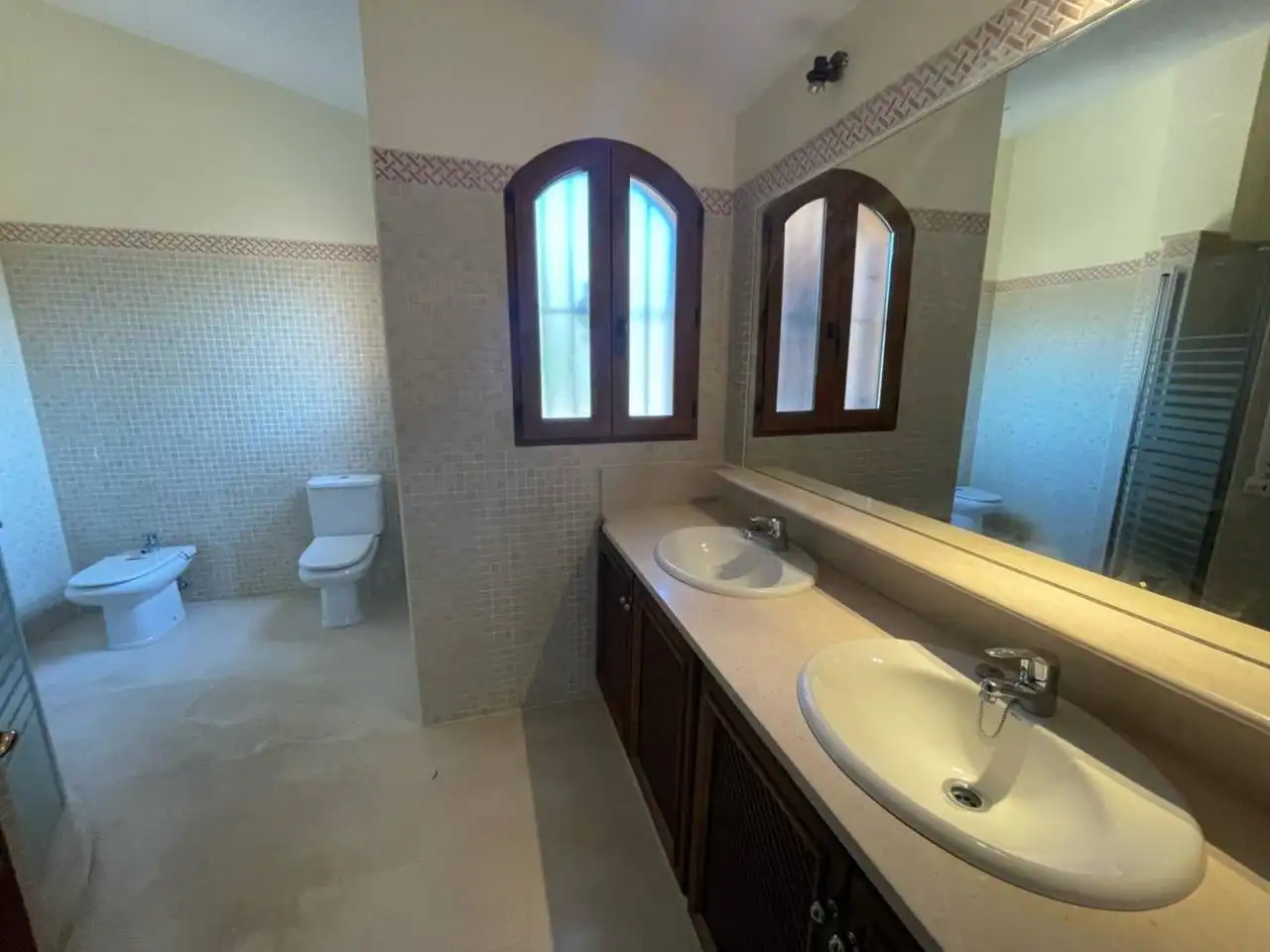 Badezimmer von Einfamilien-Reihenhaus zum Verkauf in Cartagena mit Klimaanlage, Privatgarten und Terrasse