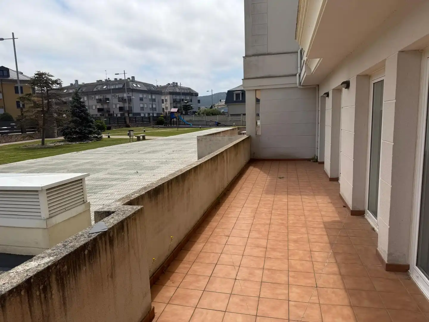 Terraza de Piso de alquiler en Barreiros con Calefacción, Terraza y Amueblado
