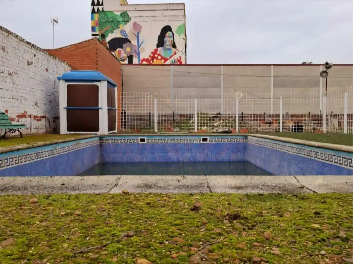 Piscina de Casa o xalet en venda en Calzada de Calatrava amb Piscina i Balcó