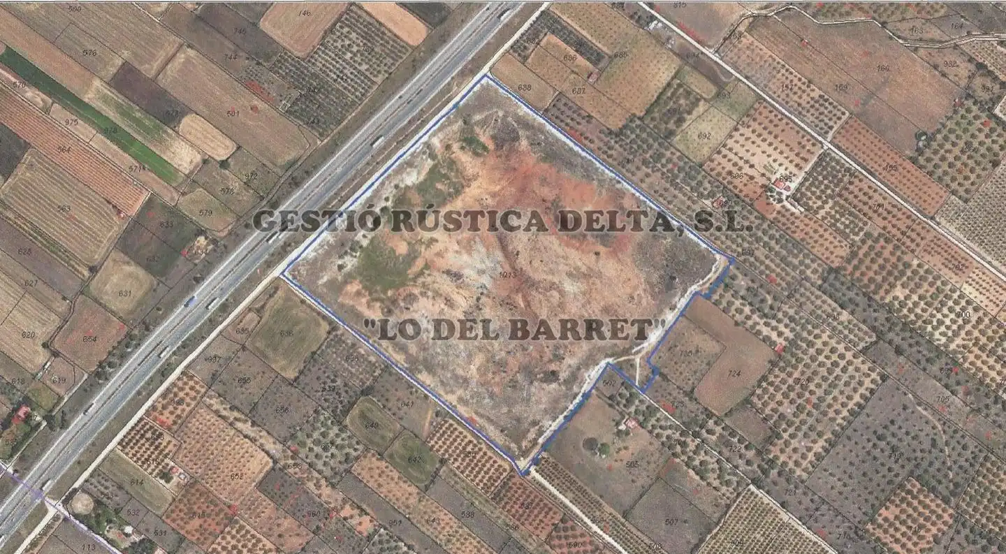 Terreno rústico en venta en Poligono 61