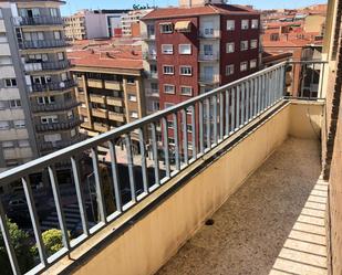 Exterior view of Flat to rent in Salamanca Capital  with Heating, Terrace and Furnished