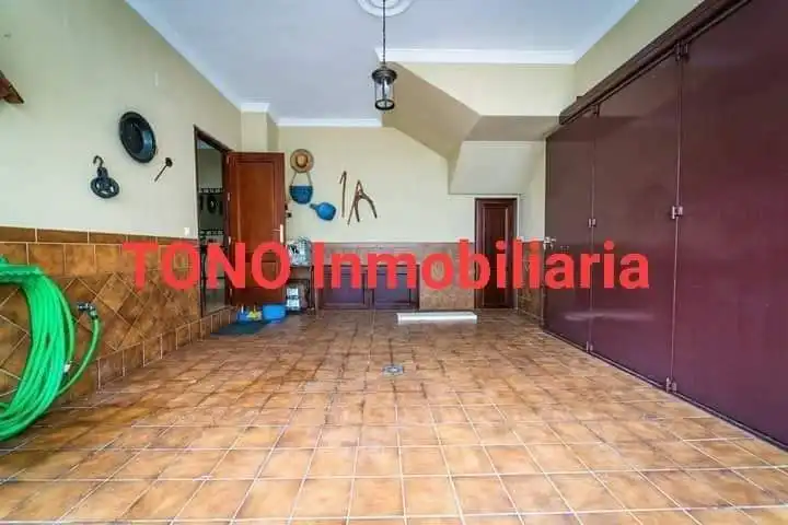 Houses for sale in Écija  with Air Conditioner, Terrace and Storage room