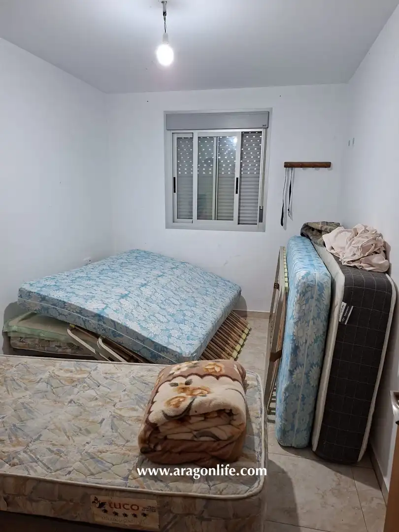 Habitación de Finca rústica en venta en Chiprana con Jardín privado, Amueblado y Horno