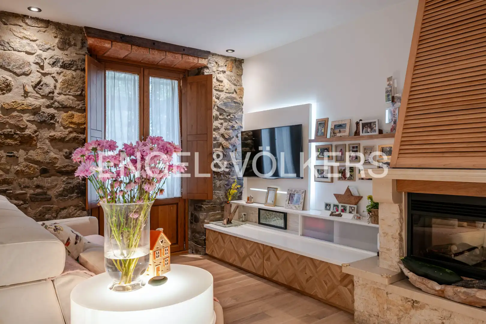 Sala de estar de Piso en venta en Hernani con Calefacción, Amueblado y Balcón
