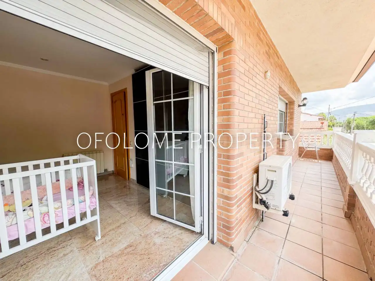 Vista exterior de Casa o chalet en venta en Santa Perpètua de Mogoda con Aire acondicionado, Calefacción y Jardín privado