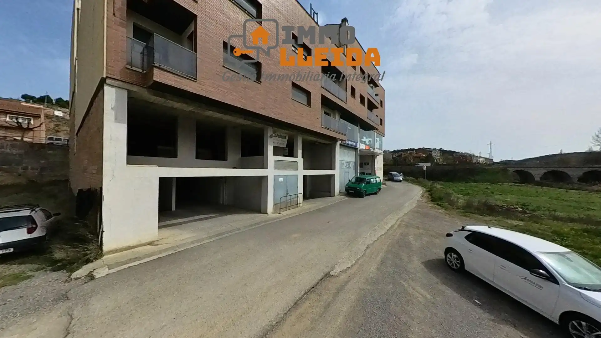 Parkplatz von Wohnungen zum Verkauf in Artesa de Segre mit Heizung, Balkon und Alarm