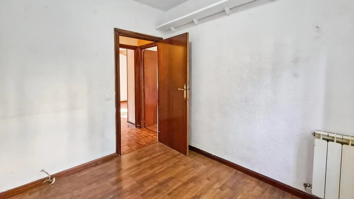 Piso en venta en Calle Aldeanueva de la Vera, Las Águilas