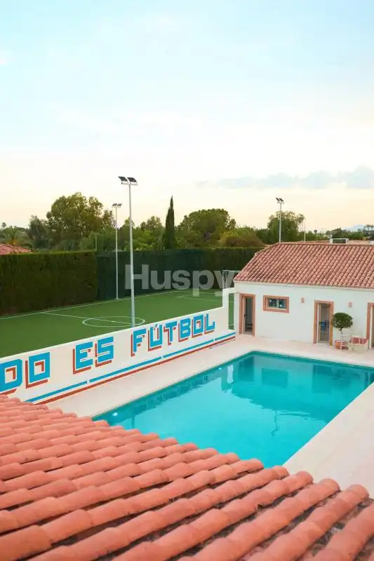 Piscina de Casa o xalet en venda en Elche / Elx amb Aire condicionat, Calefacció i Jardí privat