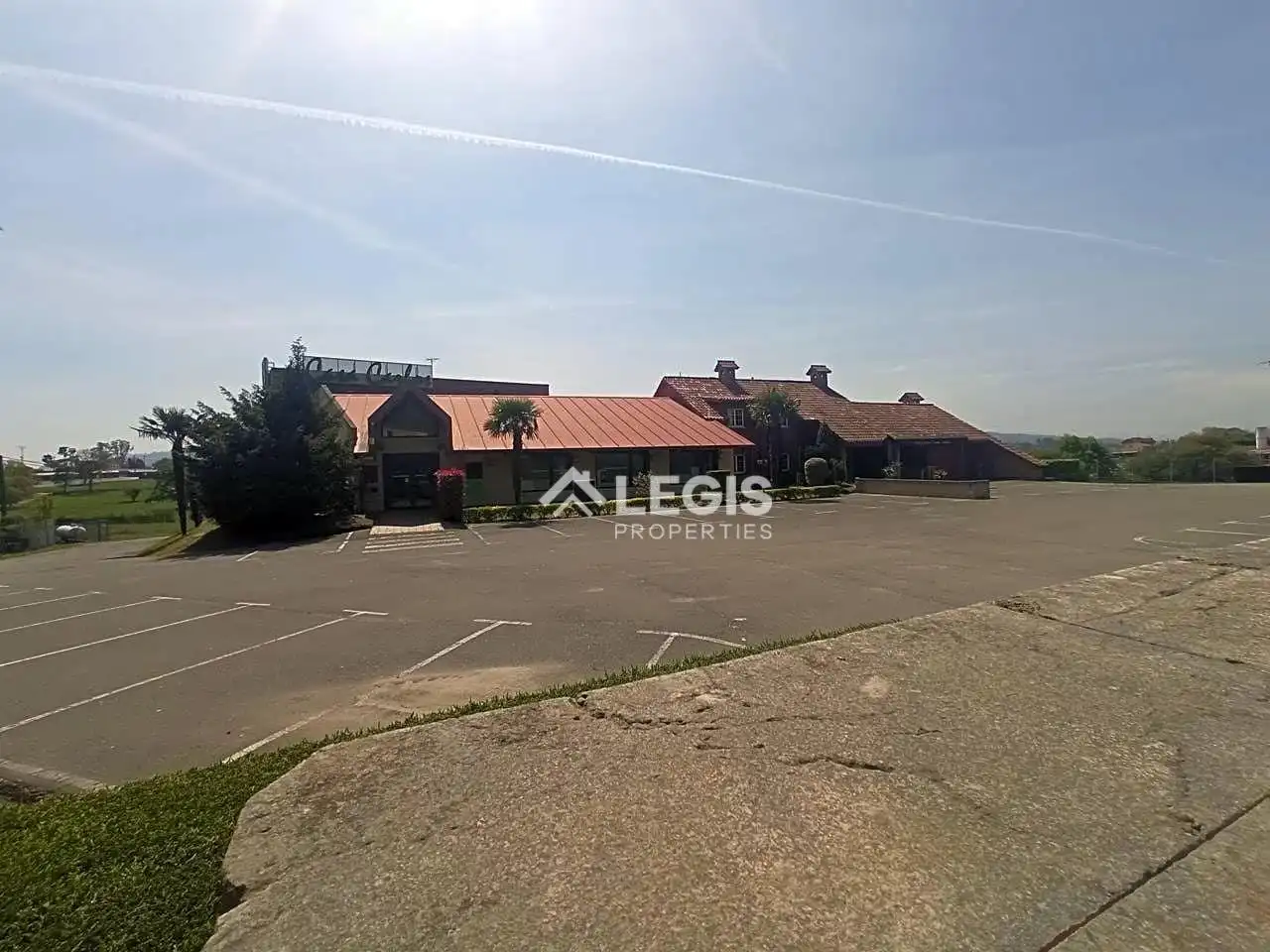 Vista exterior de Edificio en venta en Llanera