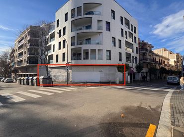 Local comercial en venda a Esplugues de Llobregat - JOSEP MIQUEL QUINTANA