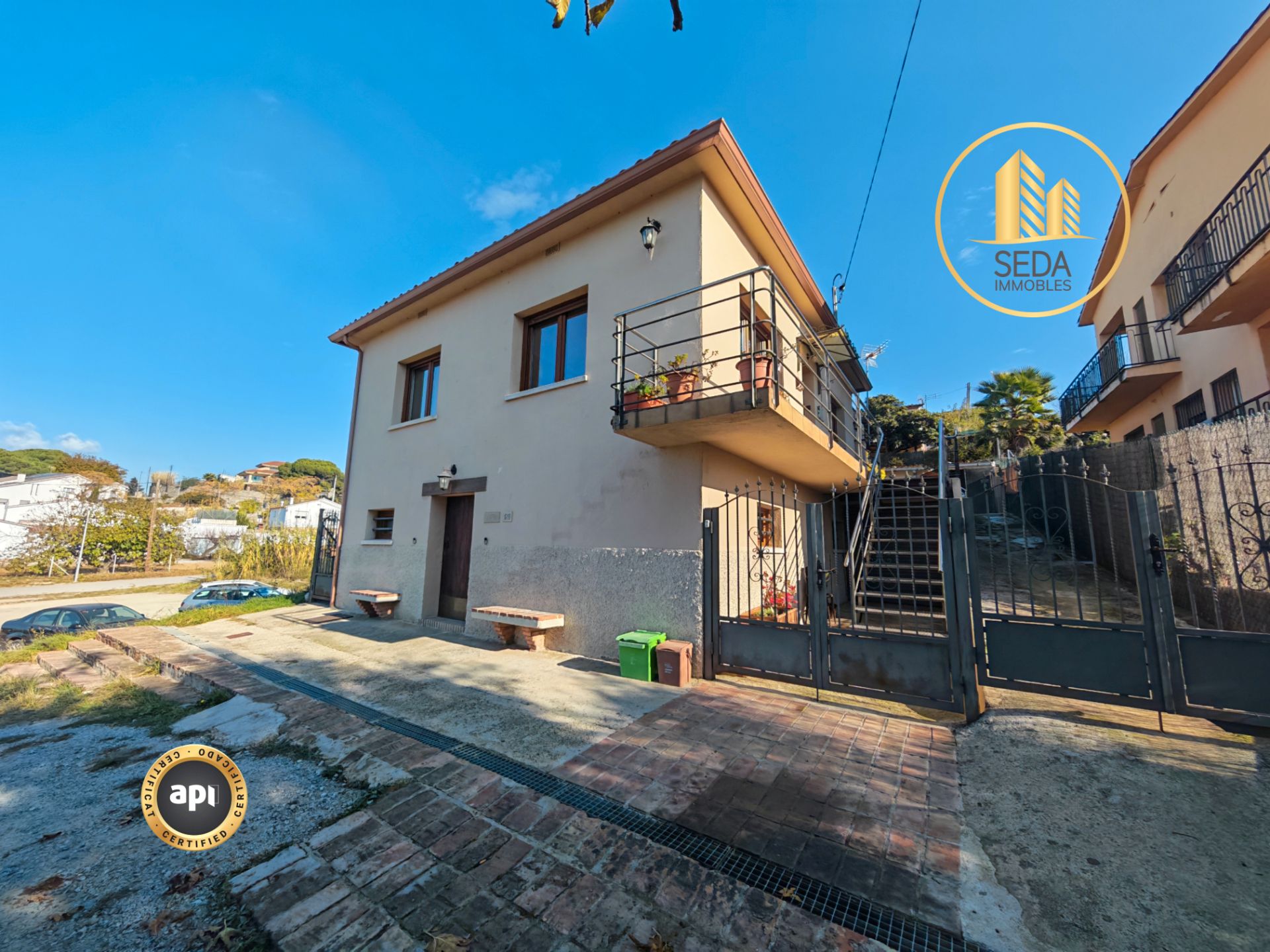 Vista exterior de Casa o chalet en venta en Palau-solità i Plegamans con Calefacción, Trastero y Balcón