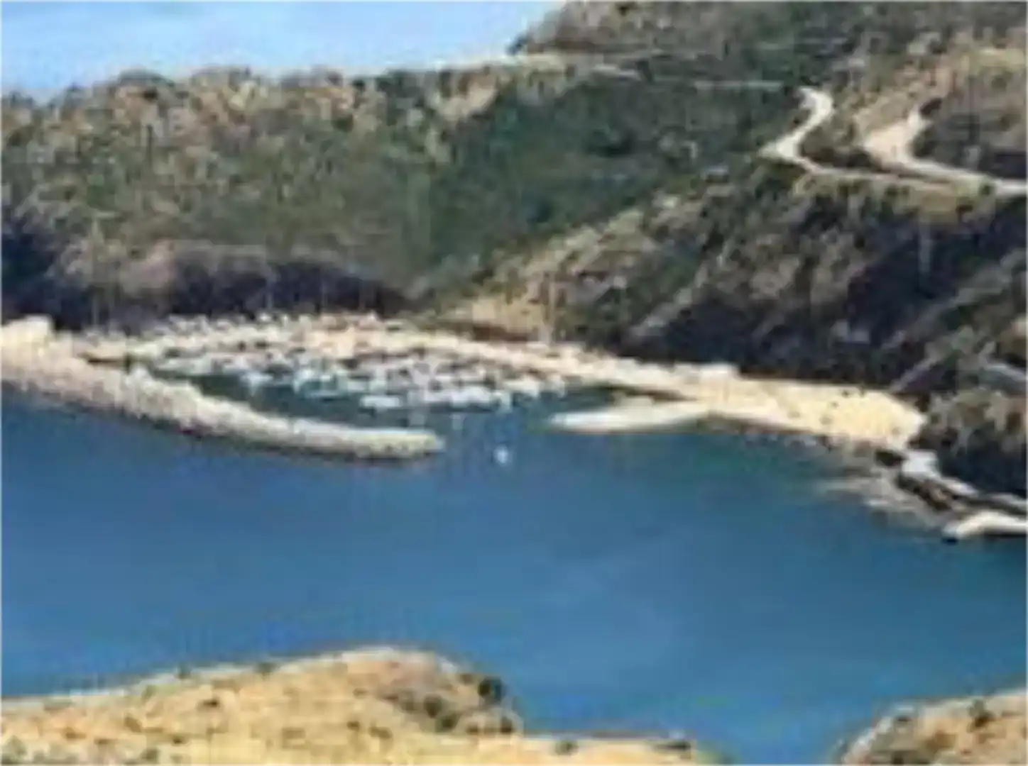 Vista exterior de Local de alquiler en Portbou