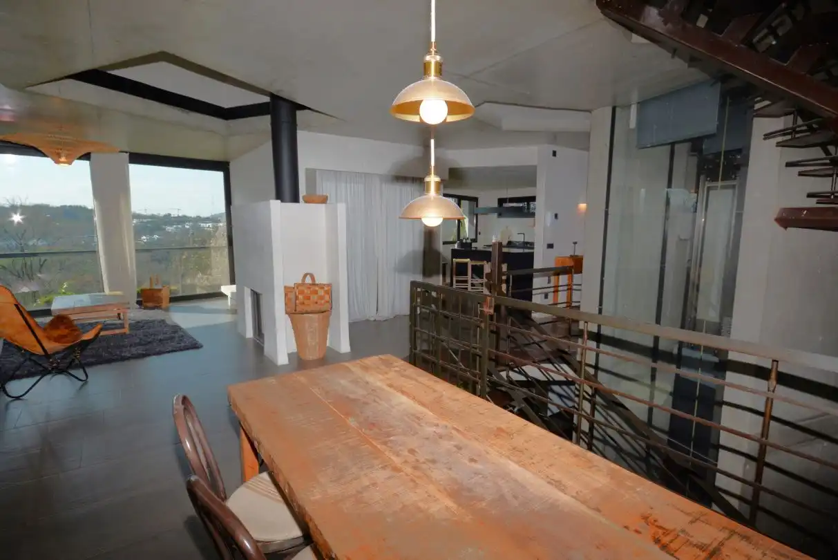 Menjador de Casa o xalet en venda en Donostia - San Sebastián  amb Aire condicionat, Calefacció i Jardí privat