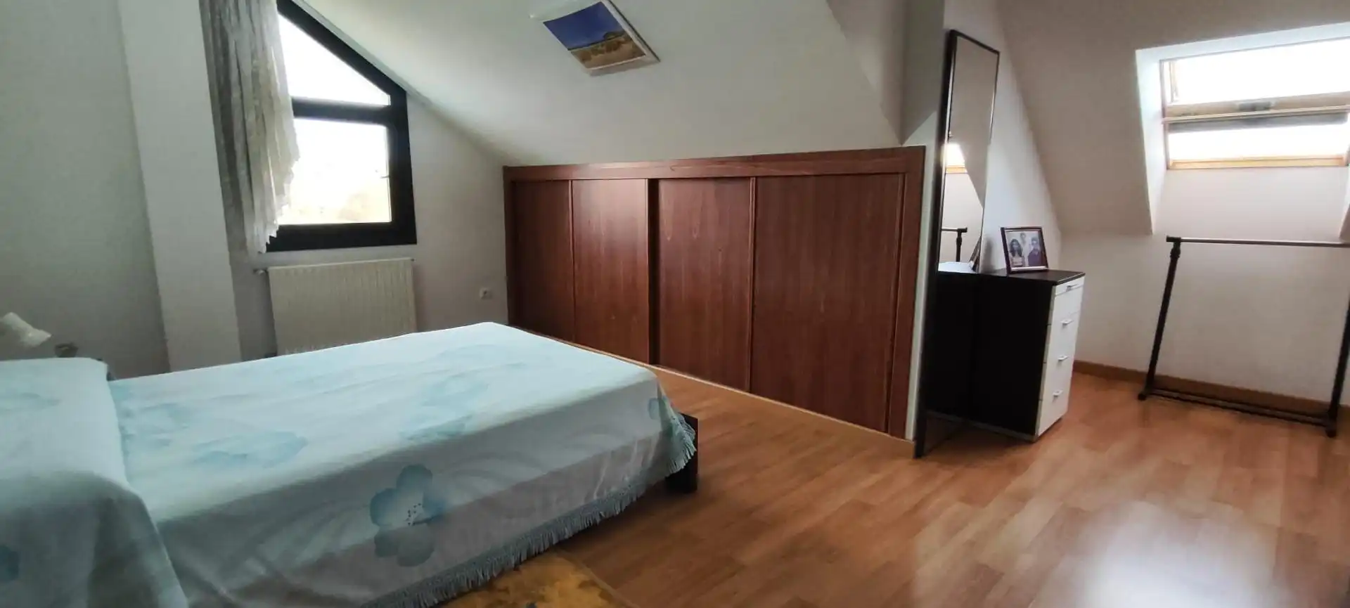 Habitación de Ático en venta en Miengo con Calefacción, Trastero y Balcón