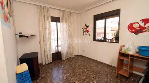 Foto 5 de Casa adosada en venta en Zona Hospital, Linares