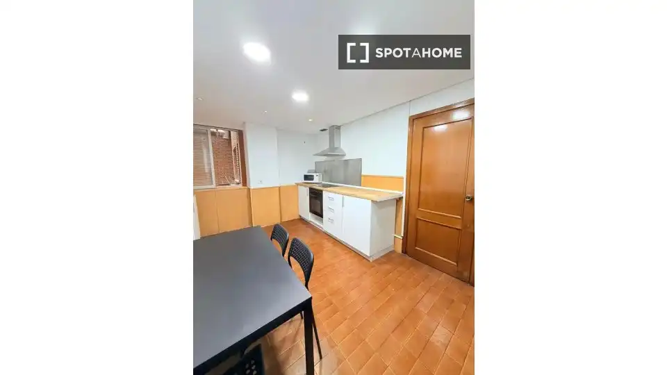 Exterior view of Flat for rent in Madrid  with Air Conditioner, Heating and Furnished