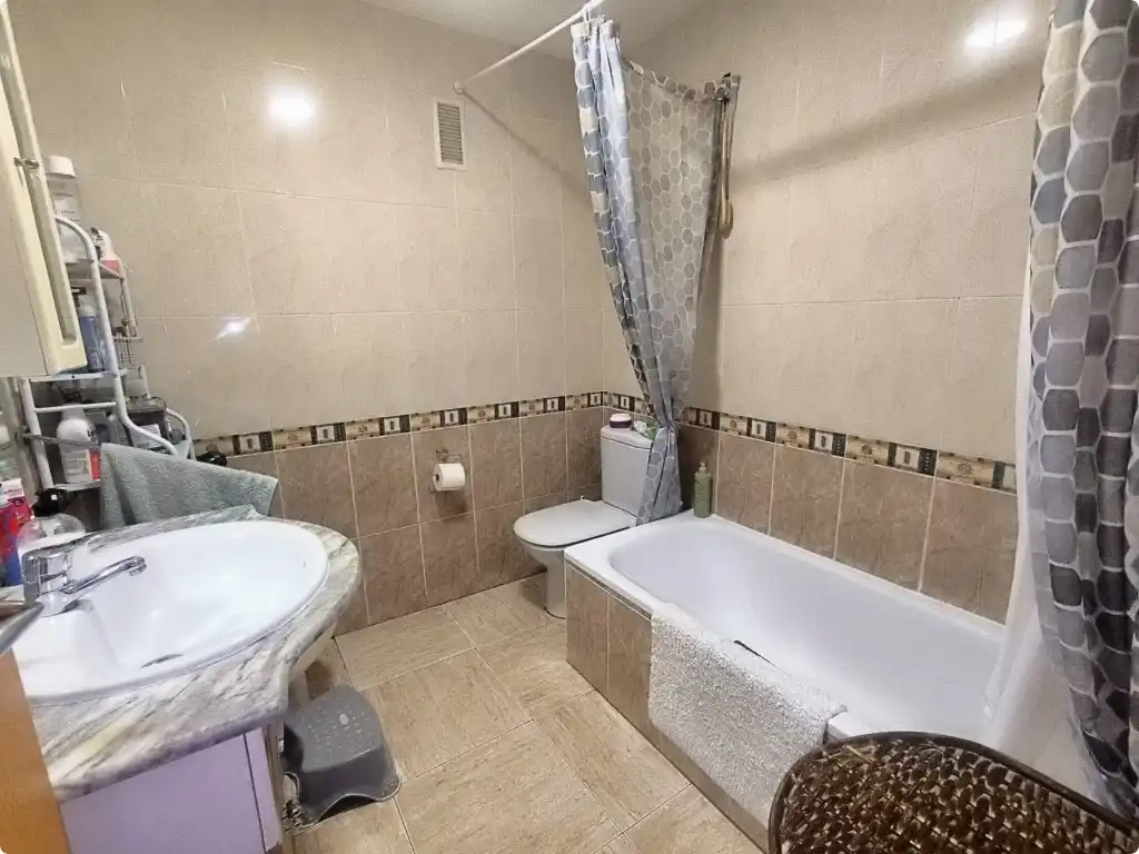 Baño de Piso en venta en Bellreguard con Aire acondicionado y Balcón
