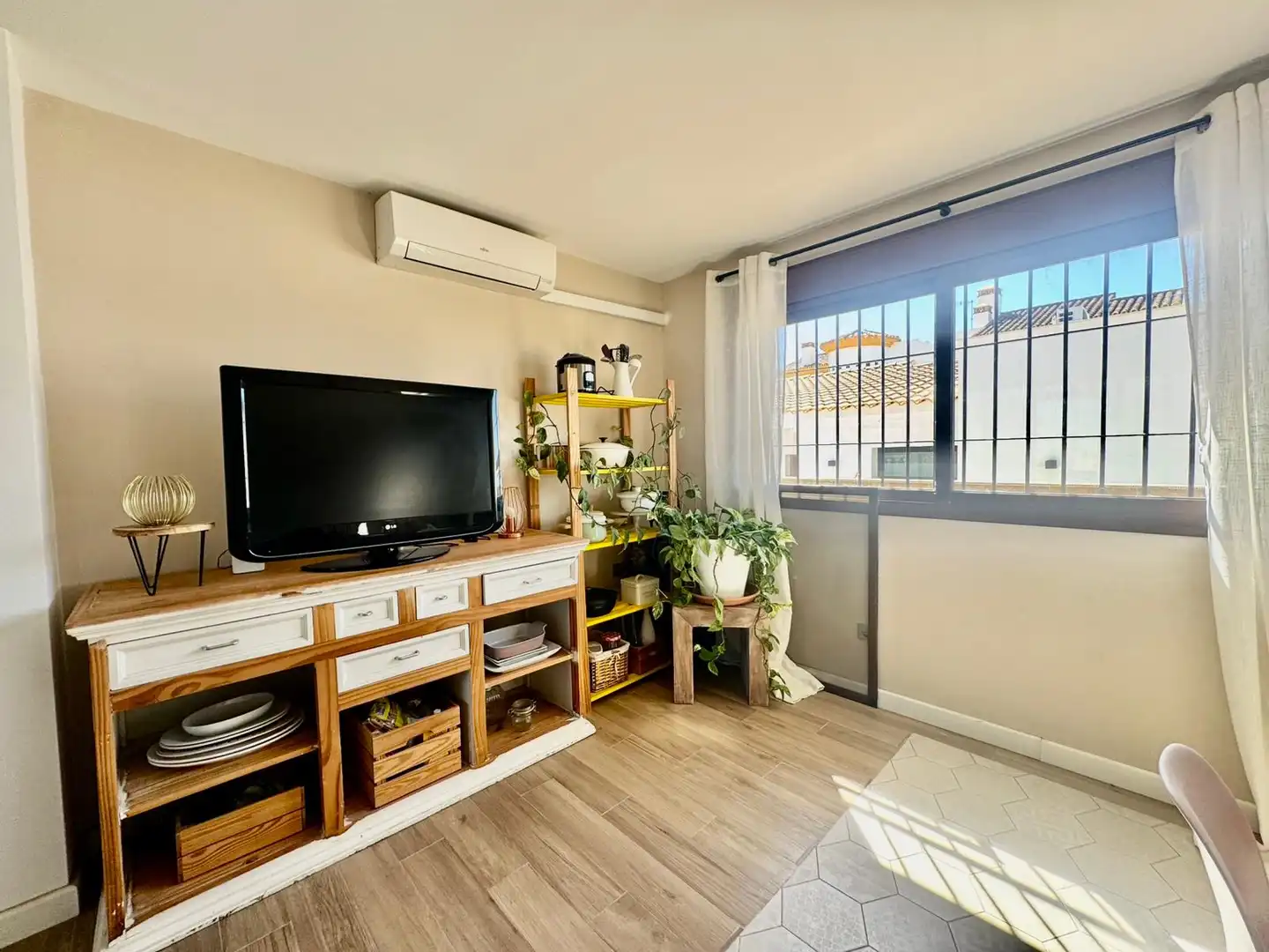 Living room of Houses for sale in Mijas  with Air Conditioner, Private garden and Terrace