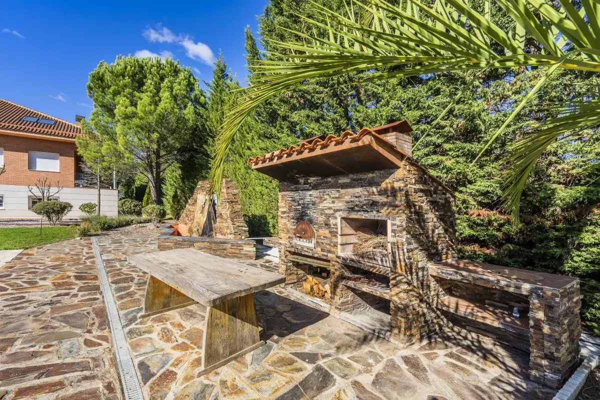 Casa o xalet en venda a Calle Principal, Navalquejigo - Los Arroyos