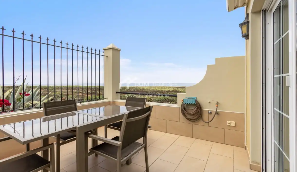 Piso con piscina en venta en Palm - Mar, imagen 2