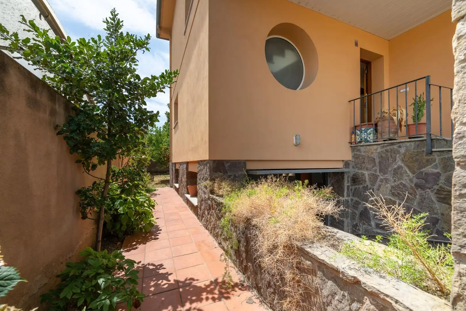 Vista exterior de Casa o xalet en venda en Porqueres amb Calefacció, Jardí privat i Balcó