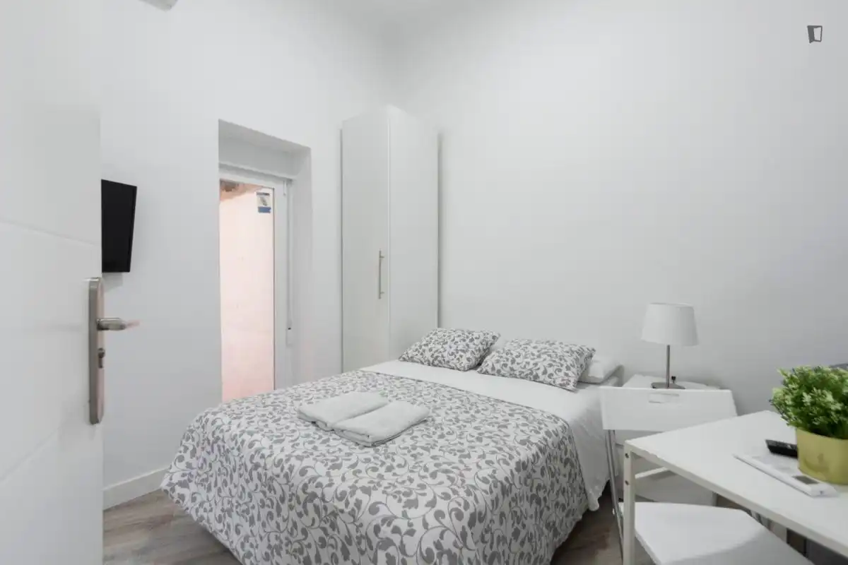 Studio to rent in Retiro
