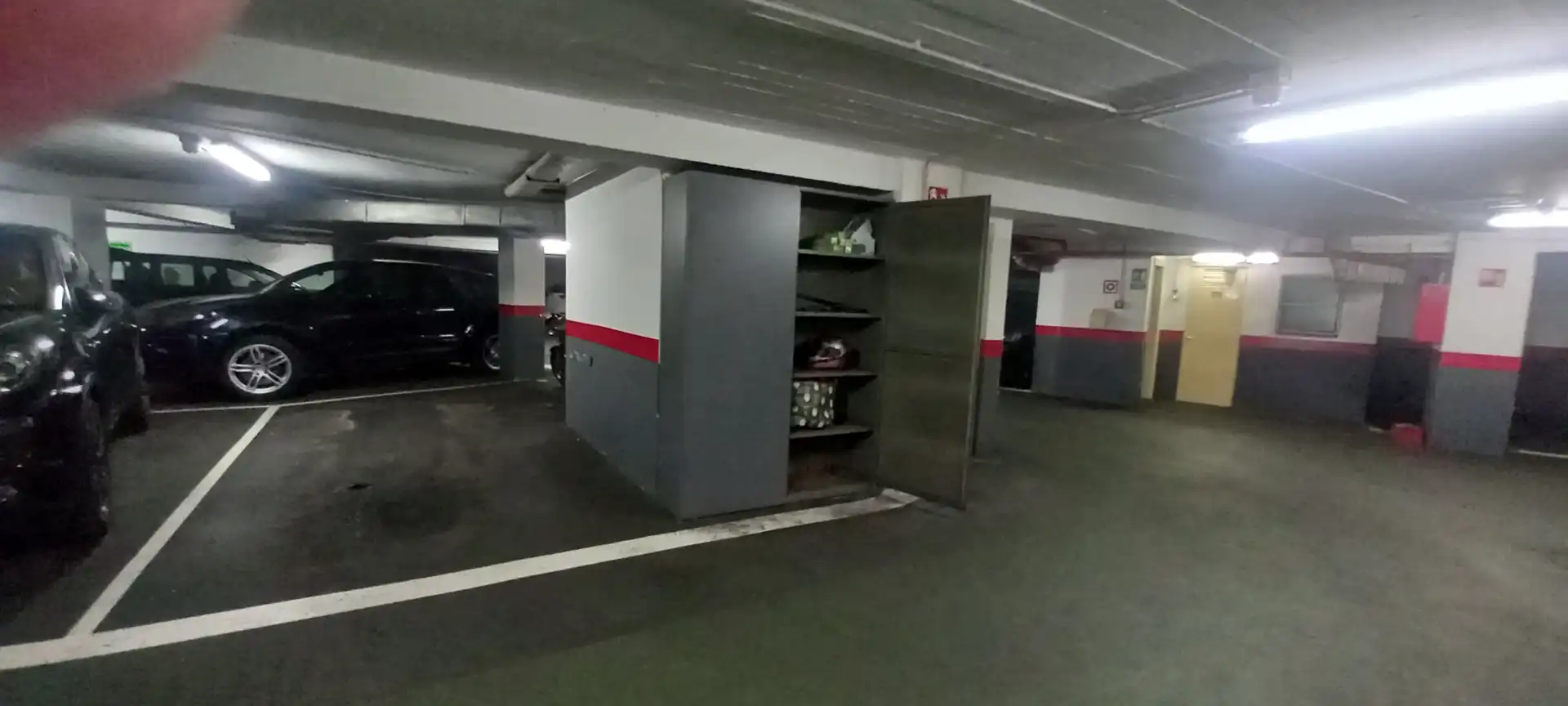 Parking de Piso en venta en Gijón  con Calefacción, Parquet y Terraza