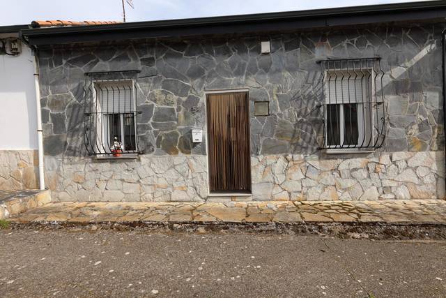 Casa adosada en Venta en Molinaseca